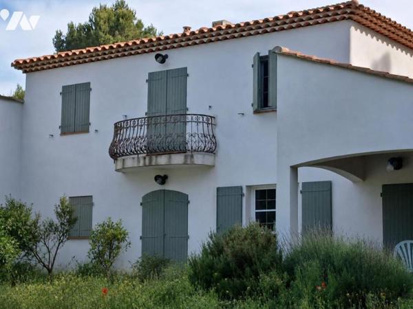 Duplex de type 4 en propriété exclusive sur terrain de 4700m2