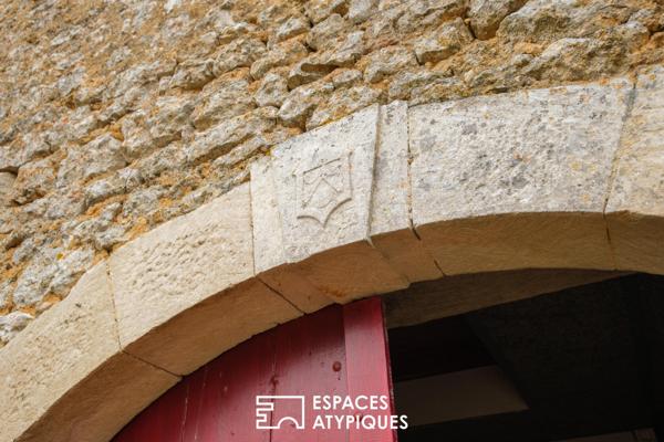 Propriété historique du XVème siècle en lisière de forêt