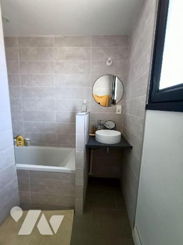 Votre office notarial TRENTE CINQ NOTAIRES vous propose - cette maison de 160 m² habitables,  d...