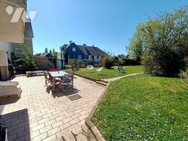 Votre office notarial TRENTE CINQ NOTAIRES vous propose - cette maison de 160 m² habitables,  d...