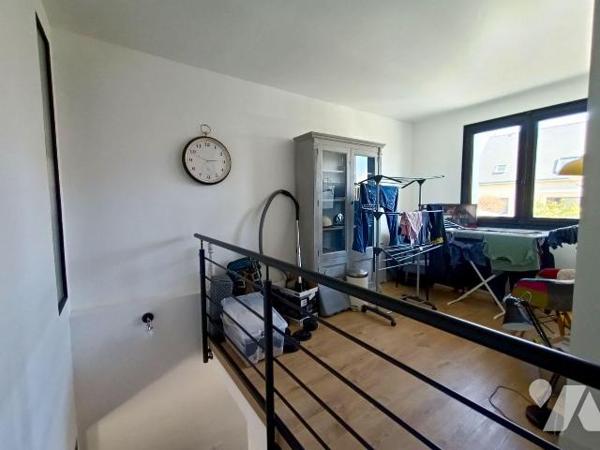 Votre office notarial TRENTE CINQ NOTAIRES vous propose - cette maison de 160 m² habitables,  d...