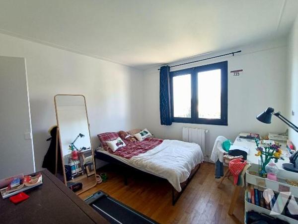 Votre office notarial TRENTE CINQ NOTAIRES vous propose - cette maison de 160 m² habitables,  d...