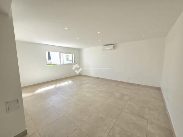 MAISON CONTEMPORAINE 195M2