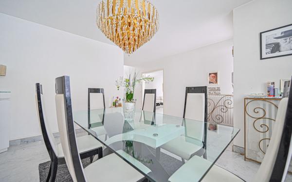 Maison à vendre    7 pièces •  Pantin