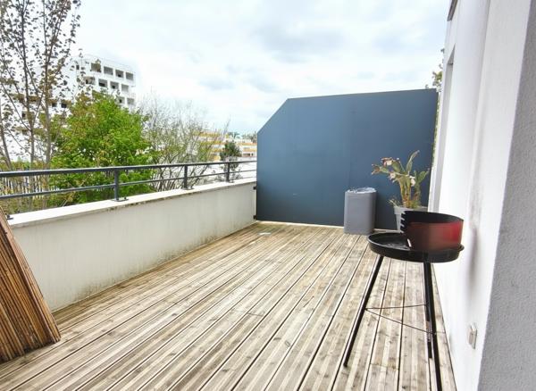 Lormont (33310) T2 vendu loué avec terrasse, idéal investisseur