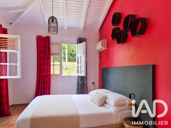Maison à vendre 6 pièces 198 m² Sainte-Rose