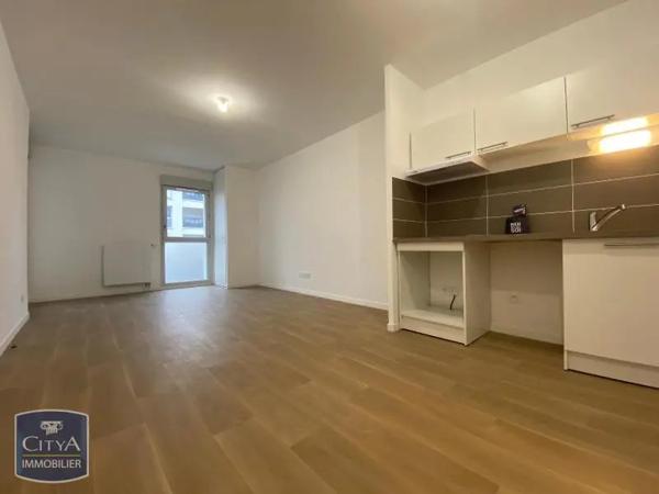 Appartement à louer 2 pièces 42.43m² Mainvilliers (28300)