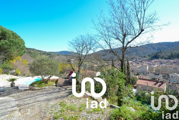 Maison traditionnelle 6 pièces de 114 m² à Collobrières (83610)