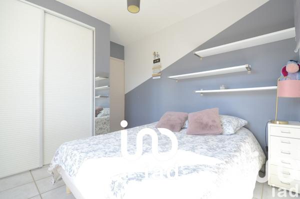 Maison traditionnelle 6 pièces de 114 m² à Collobrières (83610)