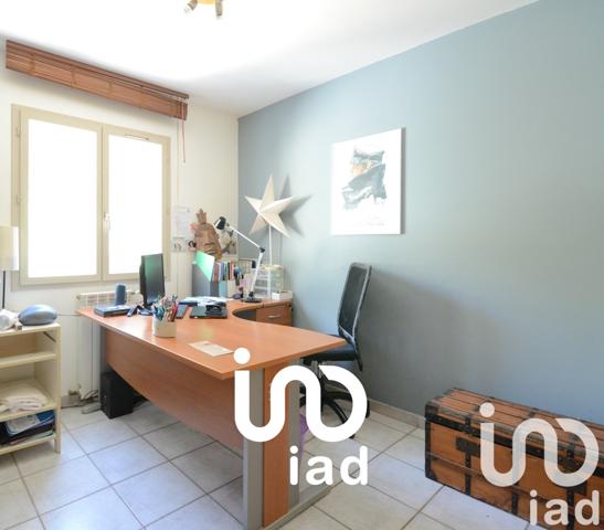 Maison traditionnelle 6 pièces de 114 m² à Collobrières (83610)