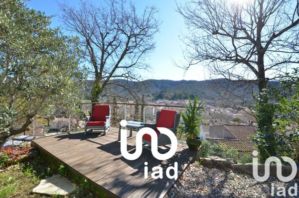 Maison traditionnelle 6 pièces de 114 m² à Collobrières (83610)