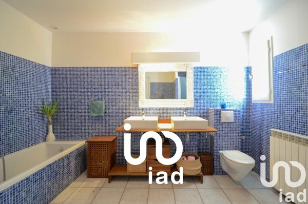 Maison traditionnelle 6 pièces de 114 m² à Collobrières (83610)