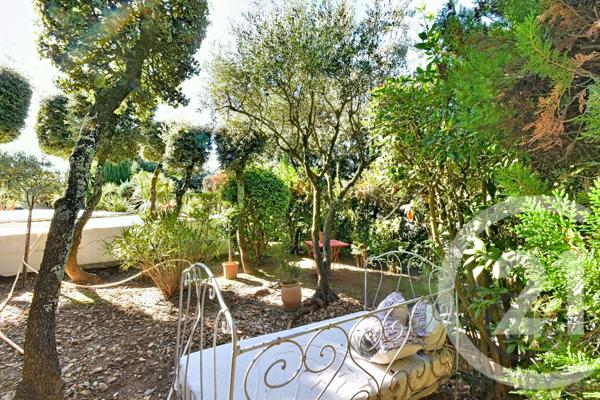 Maison à vendre  4 pièces - 128 m2 VILLENEUVE LES AVIGNON - 30