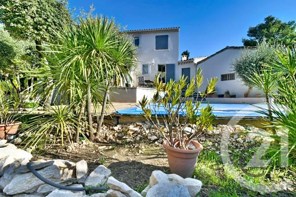 Maison à vendre  4 pièces - 128 m2 VILLENEUVE LES AVIGNON - 30