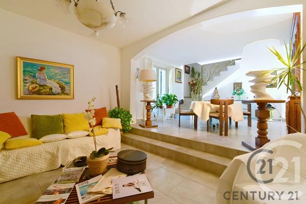 Maison à vendre  4 pièces - 128 m2 VILLENEUVE LES AVIGNON - 30