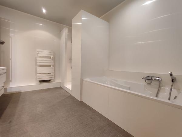 Appartement - 5 pièces - 140 m²