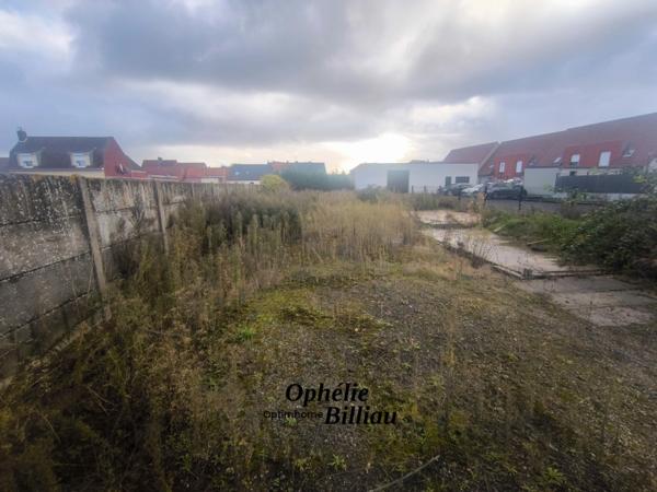 Terrain à vendre de 684,00 m² SAINT VENANT (62)