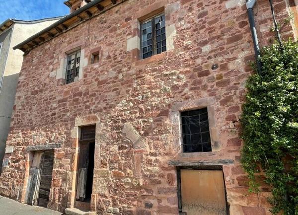 Maison à vendre    2 pièces •  Clairvaux-d'Aveyron