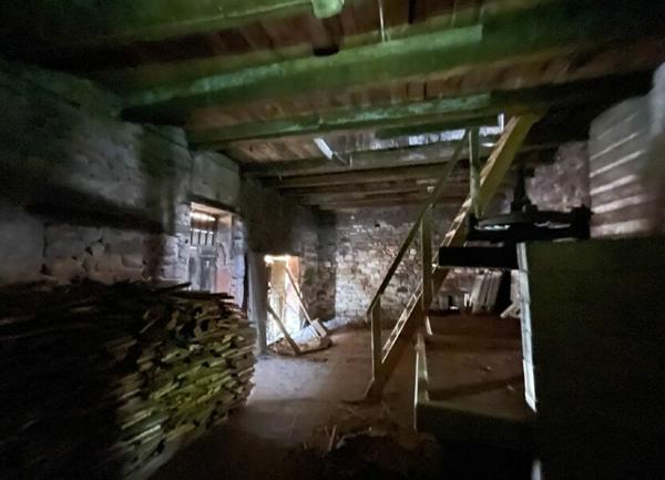 Maison à vendre    2 pièces •  Clairvaux-d'Aveyron