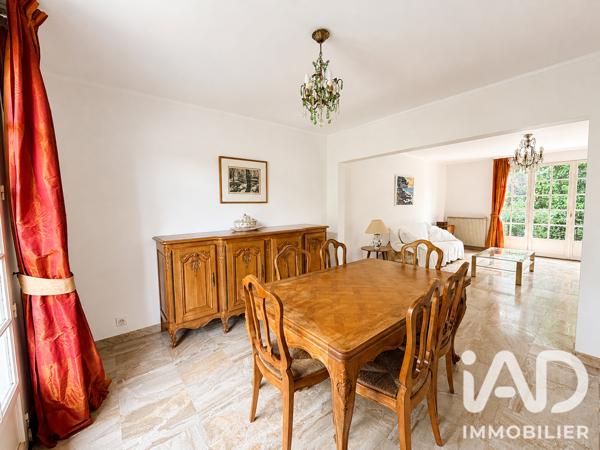 Maison à vendre 6 pièces 153 m² Saint-Germain-en-Laye