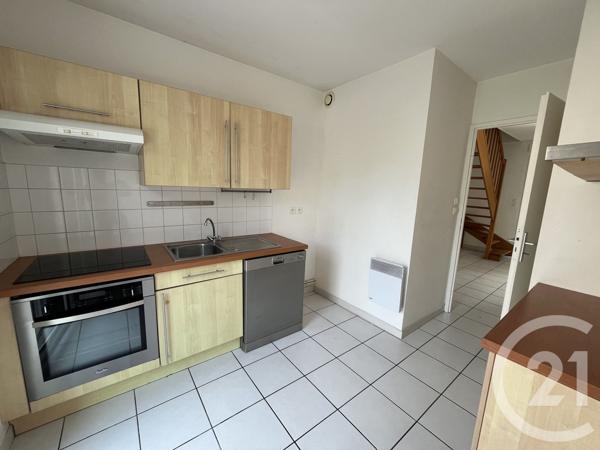 Maison à vendre  4 pièces - 82,24 m 2   FARGUES ST HILAIRE  - 33