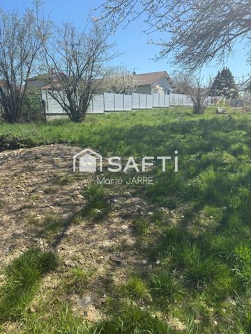 Terrain 1380m² Dolomieu 134 900€