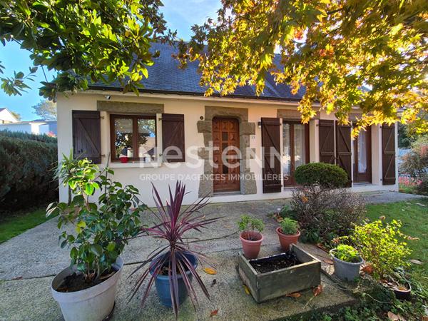 Maison familiale 4 chambres, sur sous-sol complet à Elven.