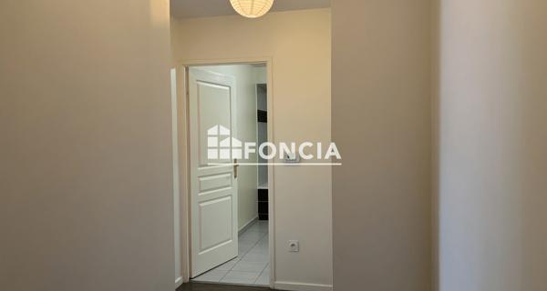 Location Studio 32.16 m² - Plaisir 78370