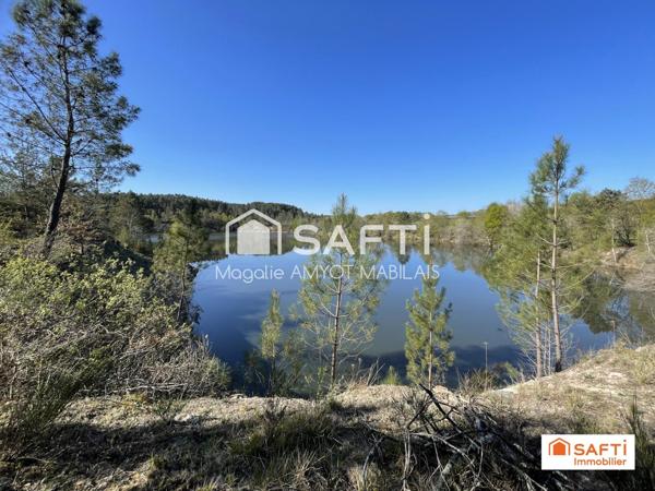 Etang majestueux avec 2 maisons à rénover sur 26ha !
