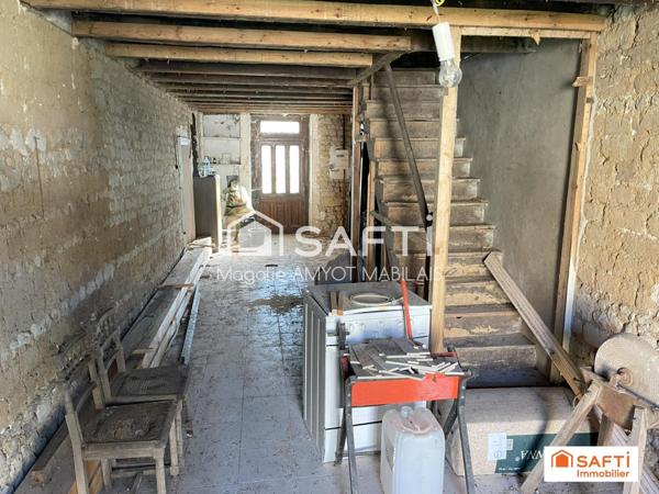 Etang majestueux avec 2 maisons à rénover sur 26ha !