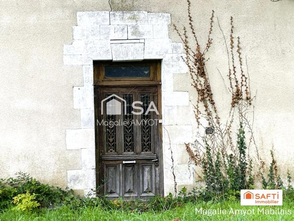 Etang majestueux avec 2 maisons à rénover sur 26ha !