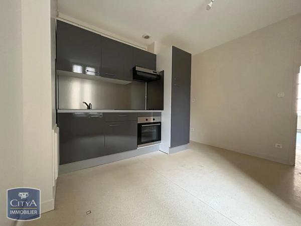 Appartement à louer 3 pièces 86.8m² Sedan (08200)