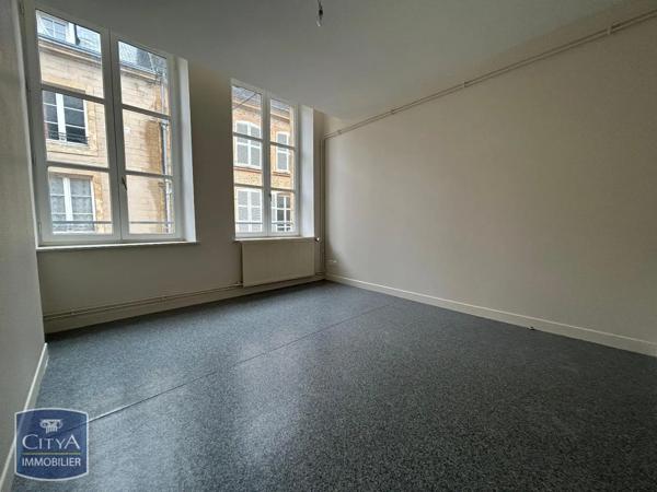 Appartement à louer 3 pièces 86.8m² Sedan (08200)
