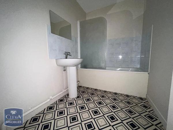 Appartement à louer 3 pièces 86.8m² Sedan (08200)