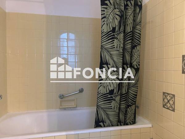 Location Appartement 4 pièces 148.1 m² - 1 RUE JELIOTTE Oloron Ste Marie 64400