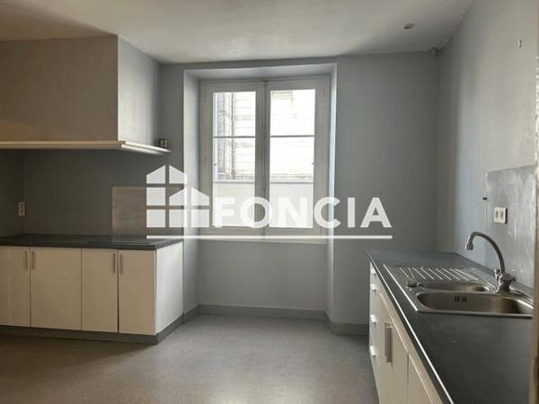 Location Appartement 4 pièces 148.1 m² - 1 RUE JELIOTTE Oloron Ste Marie 64400