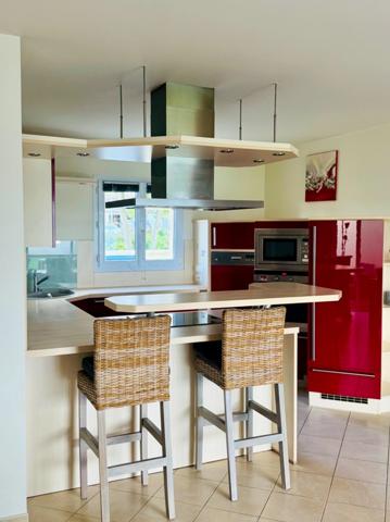 Saint-Médard-d’Aunis Beau plain-pied de 120 m² avec jardin de 690 m²