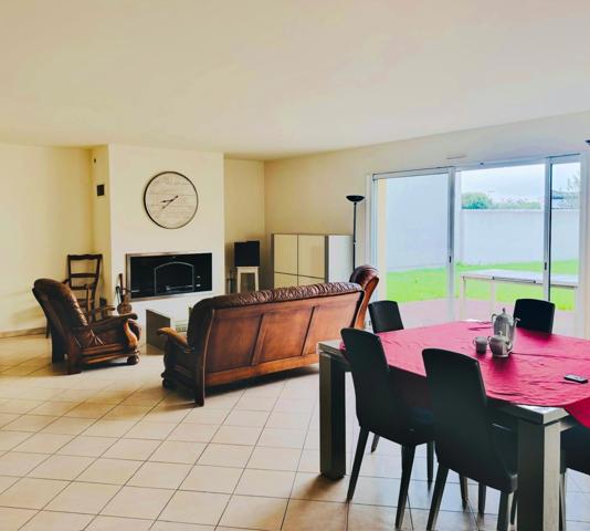 Saint-Médard-d’Aunis Beau plain-pied de 120 m² avec jardin de 690 m²