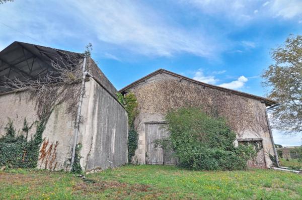 Ancienne ferme à restaurer - 160 m² avec un terrain de 4 794 m²