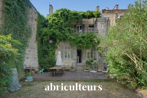 Maison bourgeoise avec jardin et terrasse en vente à Bordeaux