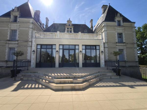 Charmant appartement en duplex de deux chambres au sein d'un magnifique domaine de château