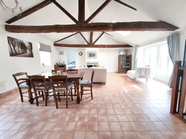 Charmant appartement en duplex de deux chambres au sein d'un magnifique domaine de château
