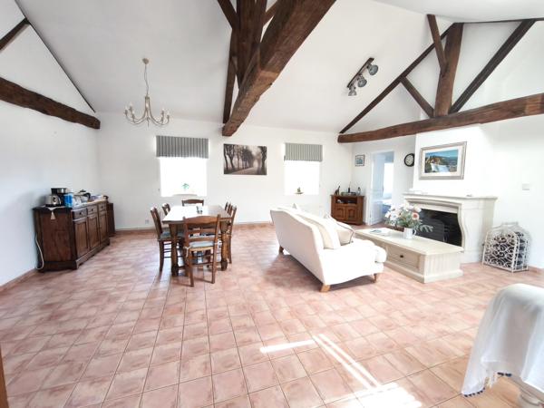 Charmant appartement en duplex de deux chambres au sein d'un magnifique domaine de château