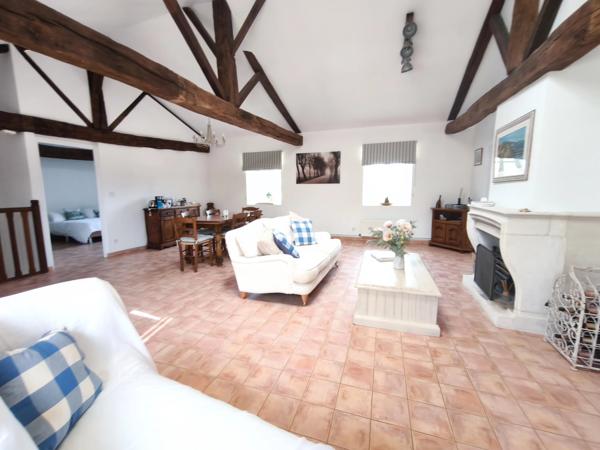 Charmant appartement en duplex de deux chambres au sein d'un magnifique domaine de château