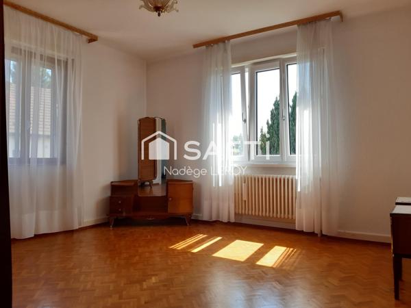 Maison spacieuse 4 chambres, 7 pièces