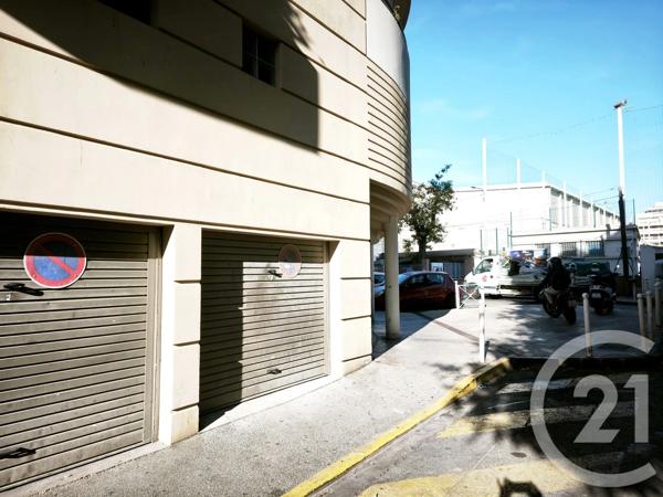 Parking à vendre  12 m 2   TOULON  - 83