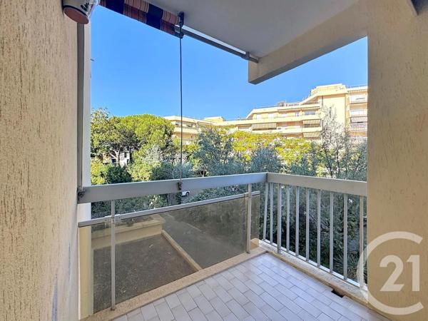 Appartement Studio Cabine à vendre  2 pièces - 22,01 m 2   FREJUS  - 83