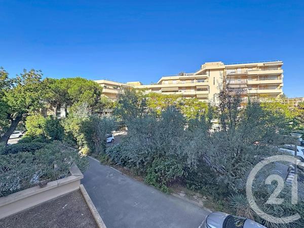 Appartement Studio Cabine à vendre  2 pièces - 22,01 m 2   FREJUS  - 83