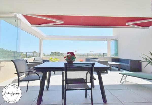 Saint-Raphaël (83700) APPARTEMENT 4 PIECES DERNIER ETAGE AVEC UNE GRANDE TERRASSE, GARAGE ET PLACE DE PARKING