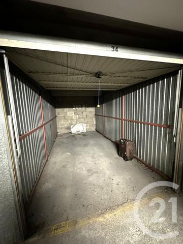 Parking à vendre  12 m 2   PARIS  - 75018